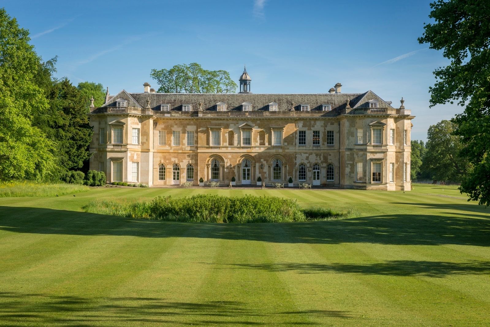 Must-visit historic hotels in the UK