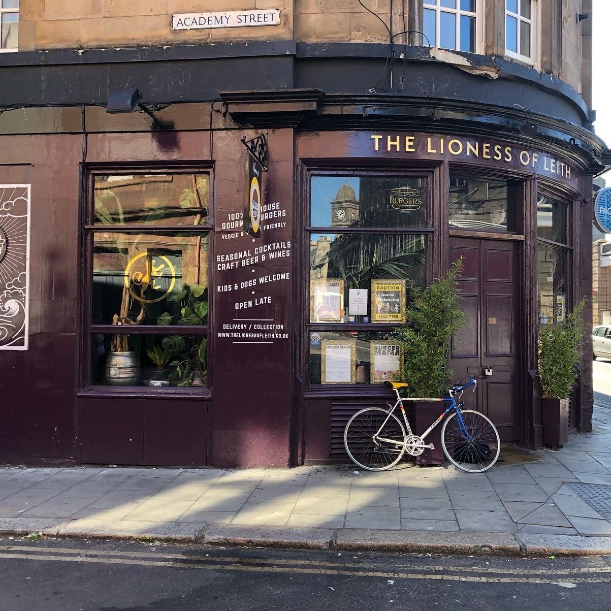 The 18 best pubs in Edinburgh