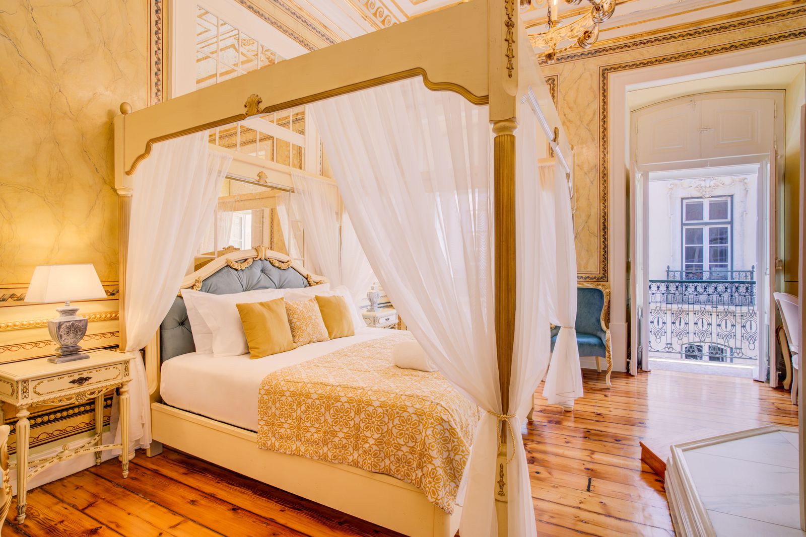 The cheapest, nicest hotels in Lisbon
